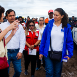 María Luisa Sánchez, Coordinadora País de Acción contra el Hambre en Honduras, Noel Sampsom y  
Joelle Van Winghem, representantes de ECHO junto a personal de Cruz Roja Honduras.